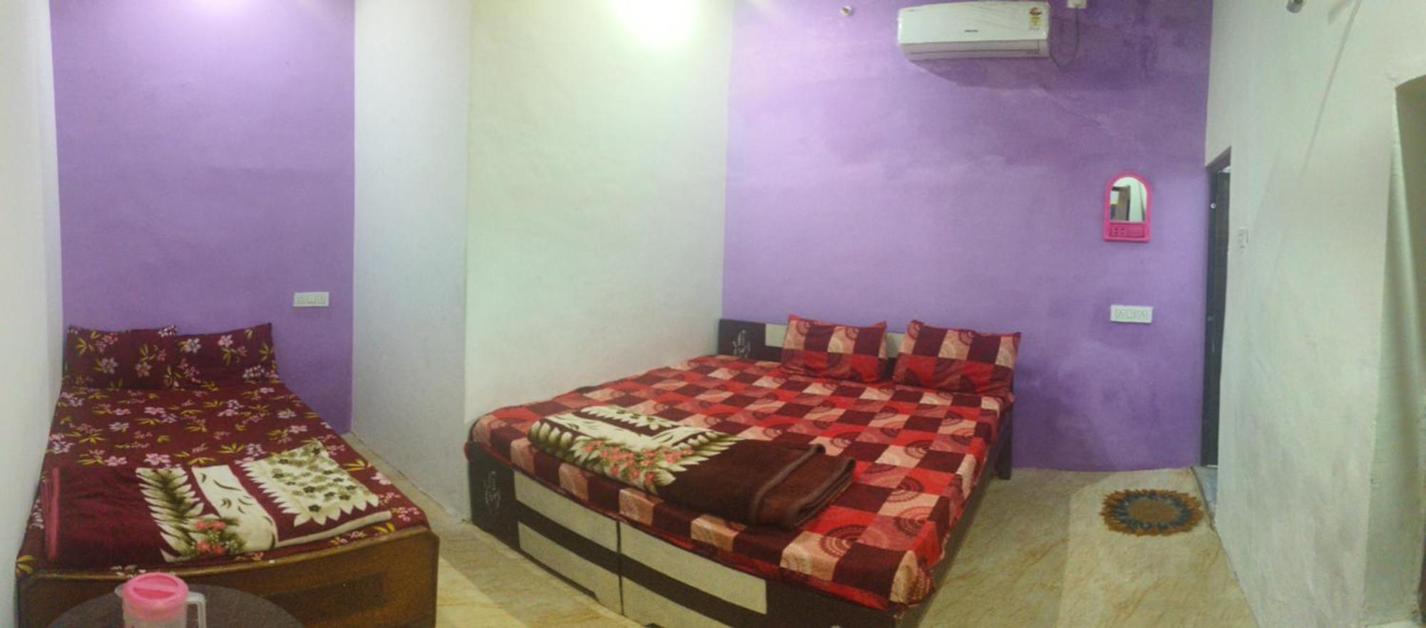 Jay Shree Radhey Home Stay 马图拉 外观 照片